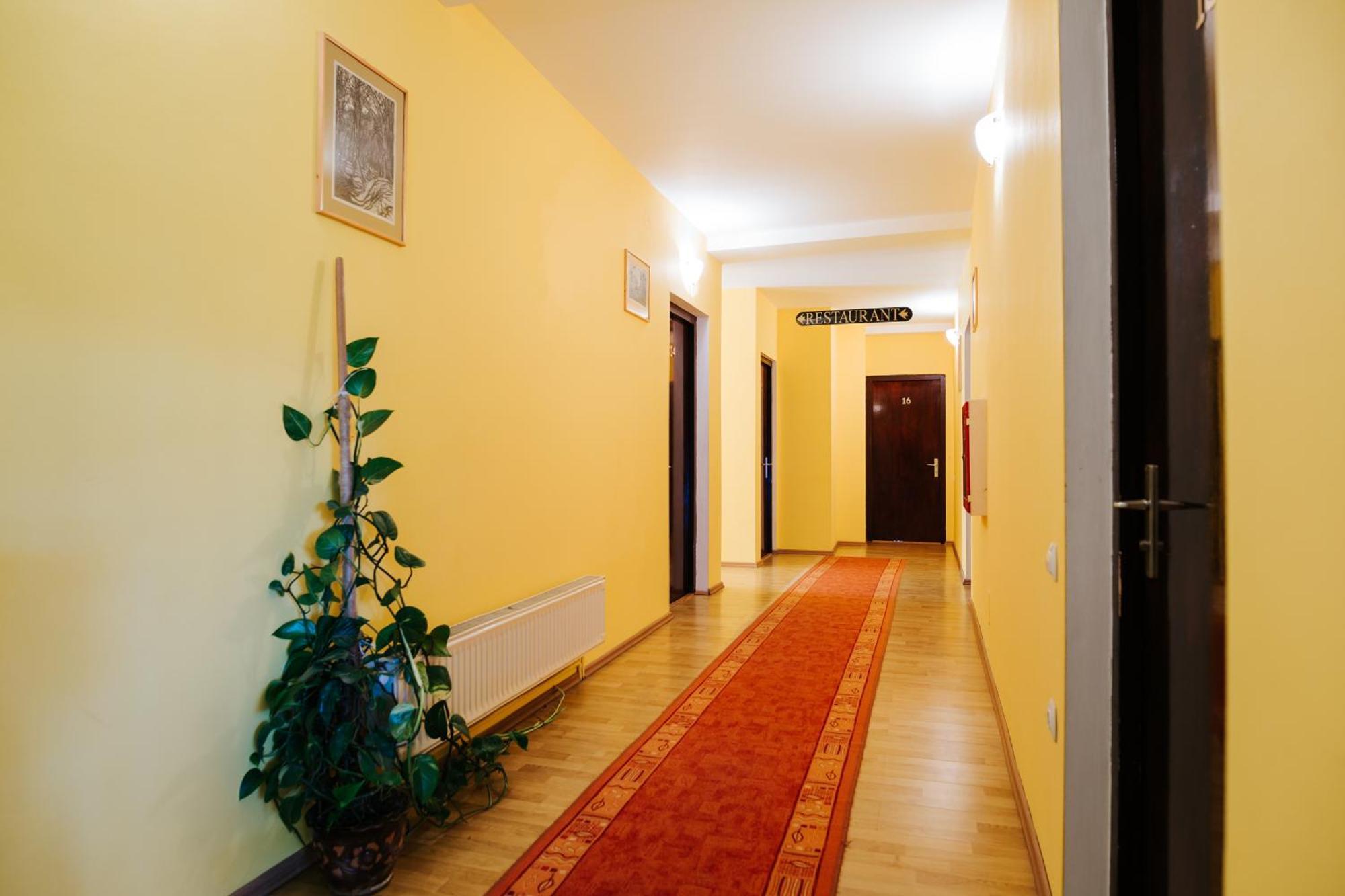 Lazar Pension & Restaurant Gheorgheni  Exterior photo